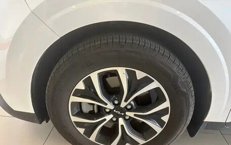 KIA Carnival, 2022 год, 7 фотография