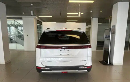 KIA Carnival, 2022 год, 11 фотография