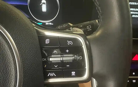 KIA Carnival, 2022 год, 26 фотография