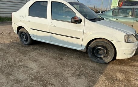 Renault Logan I, 2015 год, 220 000 рублей, 1 фотография