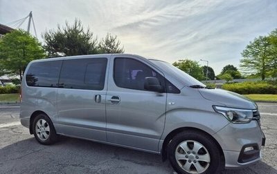 Hyundai Grand Starex Grand Starex I рестайлинг 2, 2021 год, 2 380 000 рублей, 1 фотография