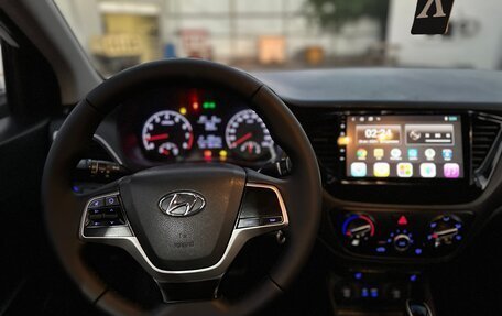 Hyundai Solaris II рестайлинг, 2018 год, 850 000 рублей, 9 фотография