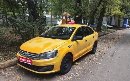Volkswagen Polo VI (EU Market), 2018 год, 380 000 рублей, 1 фотография