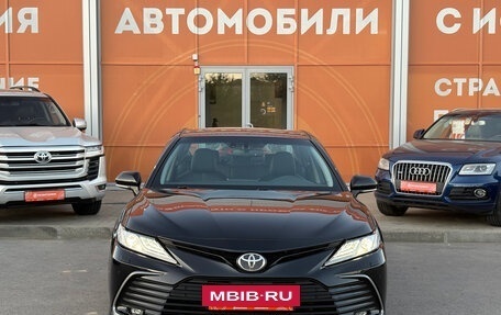 Toyota Camry, 2021 год, 2 830 000 рублей, 2 фотография