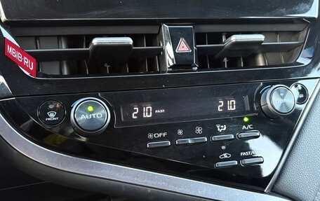 Toyota Camry, 2021 год, 2 830 000 рублей, 18 фотография
