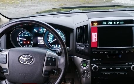Toyota Land Cruiser 200, 2011 год, 4 200 000 рублей, 9 фотография
