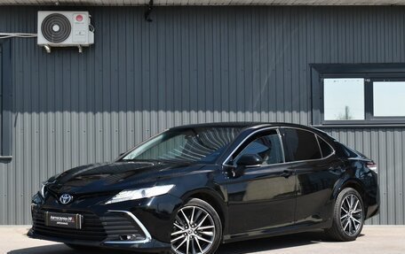 Toyota Camry, 2021 год, 2 499 999 рублей, 1 фотография