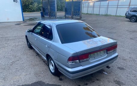 Nissan Sunny B15, 1999 год, 180 000 рублей, 2 фотография