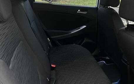 Hyundai Solaris II рестайлинг, 2015 год, 850 000 рублей, 6 фотография