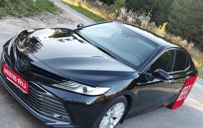 Toyota Camry, 2019 год, 2 400 000 рублей, 1 фотография