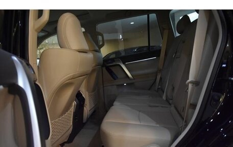 Toyota Land Cruiser Prado 150 рестайлинг 2, 2022 год, 2 965 000 рублей, 20 фотография