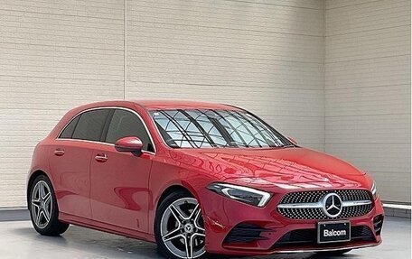 Mercedes-Benz A-Класс, 2022 год, 2 100 000 рублей, 3 фотография
