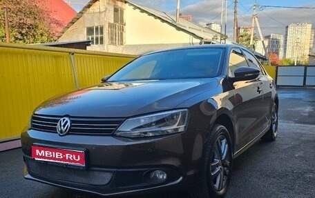 Volkswagen Jetta VI, 2011 год, 850 000 рублей, 1 фотография