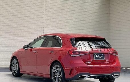 Mercedes-Benz A-Класс, 2022 год, 2 100 000 рублей, 7 фотография