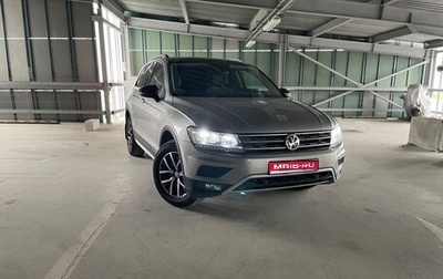 Volkswagen Tiguan II, 2019 год, 2 600 000 рублей, 1 фотография