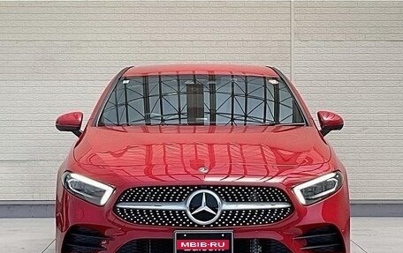 Mercedes-Benz A-Класс, 2022 год, 2 100 000 рублей, 4 фотография
