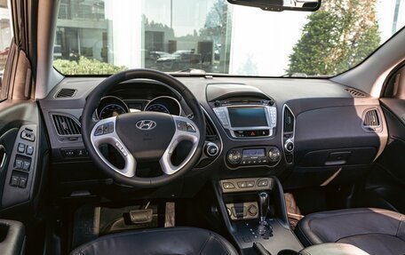 Hyundai ix35 I рестайлинг, 2013 год, 995 000 рублей, 15 фотография