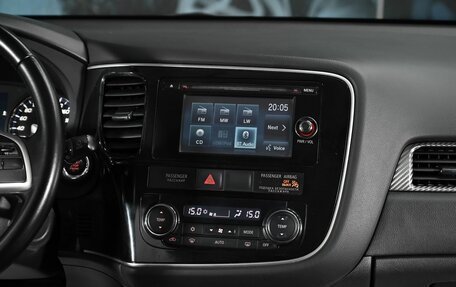Mitsubishi Outlander III рестайлинг 3, 2014 год, 1 255 000 рублей, 9 фотография