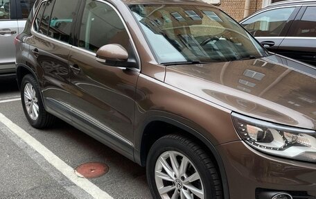 Volkswagen Tiguan I, 2015 год, 2 100 000 рублей, 4 фотография