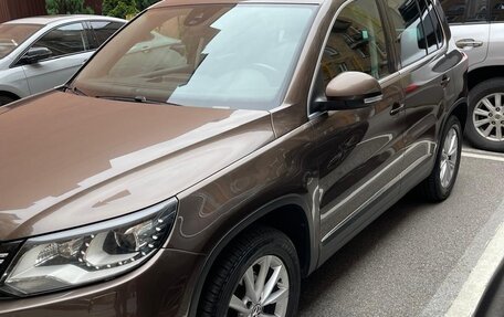 Volkswagen Tiguan I, 2015 год, 2 100 000 рублей, 2 фотография