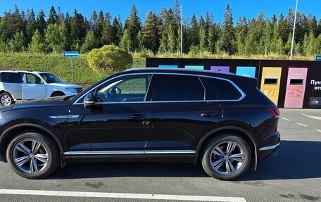 Volkswagen Touareg III, 2020 год, 4 400 000 рублей, 5 фотография