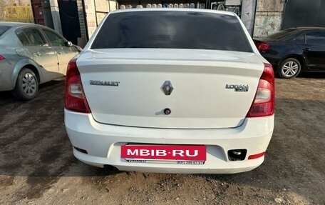 Renault Logan I, 2015 год, 220 000 рублей, 3 фотография