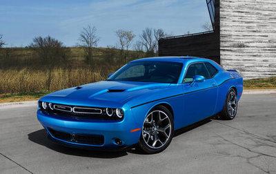 Dodge Challenger III рестайлинг 2, 2020 год, 2 400 000 рублей, 1 фотография