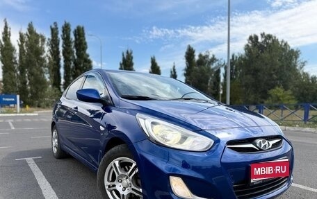 Hyundai Solaris II рестайлинг, 2012 год, 910 000 рублей, 1 фотография