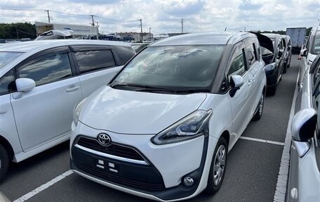 Toyota Sienta II, 2017 год, 1 770 000 рублей, 18 фотография