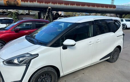 Toyota Sienta II, 2017 год, 1 770 000 рублей, 22 фотография
