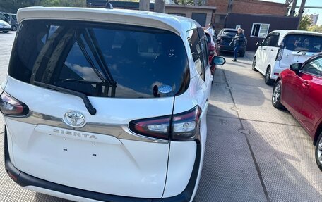 Toyota Sienta II, 2017 год, 1 770 000 рублей, 20 фотография