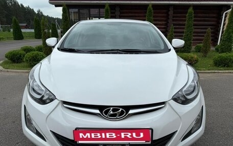 Hyundai Elantra V, 2014 год, 1 275 000 рублей, 2 фотография