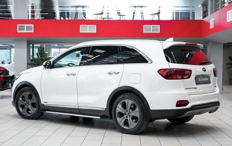 KIA Sorento III Prime рестайлинг, 2018 год, 2 499 000 рублей, 4 фотография