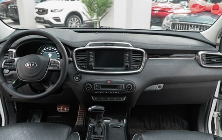 KIA Sorento III Prime рестайлинг, 2018 год, 2 499 000 рублей, 14 фотография