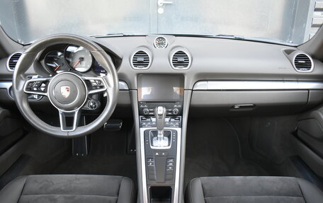 Porsche Cayman, 2020 год, 7 500 000 рублей, 14 фотография