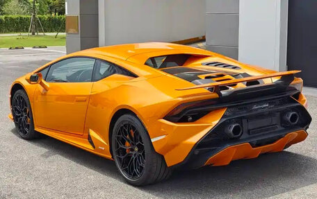Lamborghini Huracán, 2024 год, 29 000 000 рублей, 4 фотография