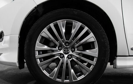 Toyota Harrier, 2017 год, 2 600 000 рублей, 18 фотография