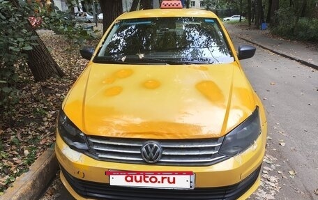 Volkswagen Polo VI (EU Market), 2018 год, 380 000 рублей, 2 фотография