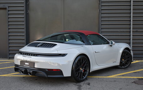 Porsche 911, 2024 год, 29 000 000 рублей, 3 фотография