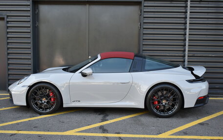 Porsche 911, 2024 год, 29 000 000 рублей, 4 фотография