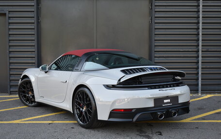 Porsche 911, 2024 год, 29 000 000 рублей, 7 фотография