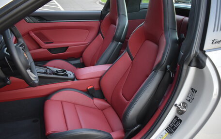 Porsche 911, 2024 год, 29 000 000 рублей, 13 фотография