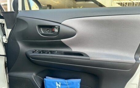 Toyota Wish II, 2011 год, 1 120 000 рублей, 16 фотография