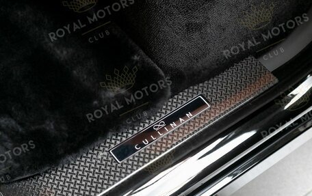 Rolls-Royce Cullinan, 2025 год, 76 400 000 рублей, 8 фотография