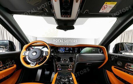 Rolls-Royce Cullinan, 2025 год, 76 400 000 рублей, 12 фотография