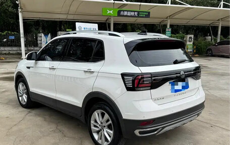 Volkswagen T-Cross I, 2021 год, 1 225 000 рублей, 6 фотография