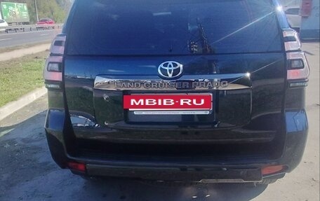 Toyota Land Cruiser Prado 150 рестайлинг 2, 2021 год, 5 900 000 рублей, 4 фотография