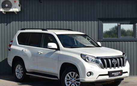 Toyota Land Cruiser Prado 150 рестайлинг 2, 2014 год, 2 749 999 рублей, 7 фотография