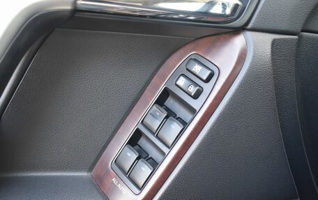 Toyota Land Cruiser Prado 150 рестайлинг 2, 2014 год, 2 749 999 рублей, 21 фотография
