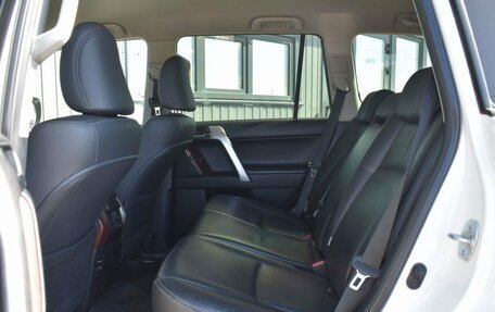 Toyota Land Cruiser Prado 150 рестайлинг 2, 2014 год, 2 749 999 рублей, 24 фотография